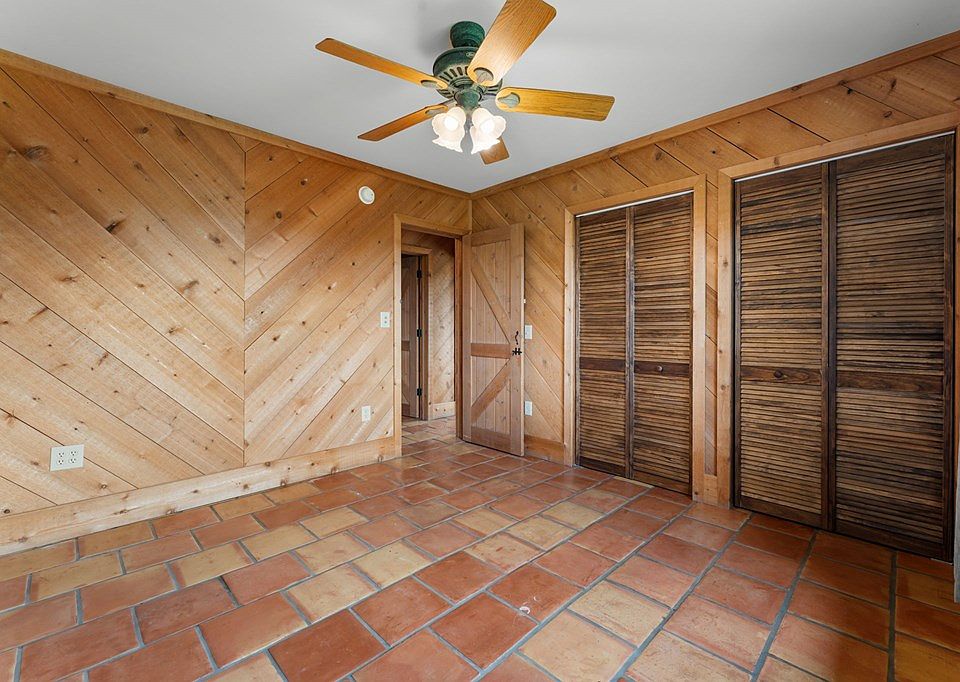 64th image of 102 Cross Creek Ln