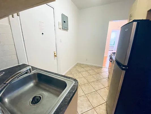 Rented by Highline Residential | media 5