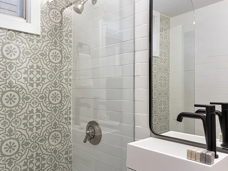 52 Bonair St #1A — Photo 6