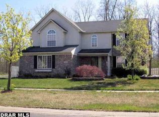 21801 Sylvan Ave, Flat Rock, MI 48134