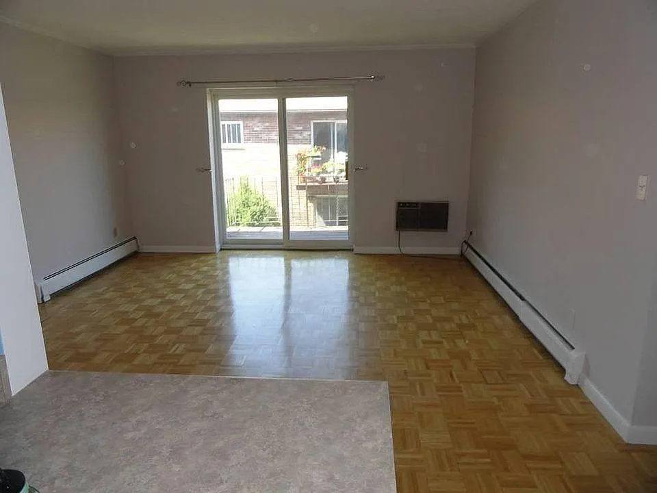 39 Westgate Rd #5