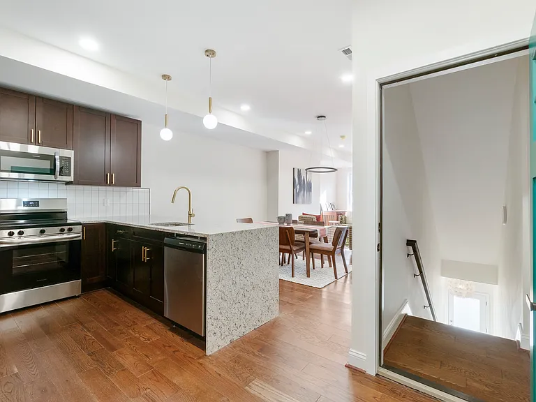 320 E Lanvale St #2 — Photo 7