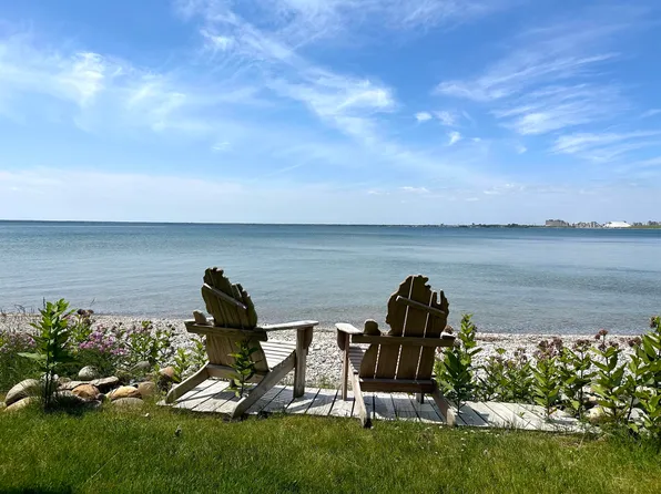 7412 N Point Shores Dr, Alpena, MI 49707