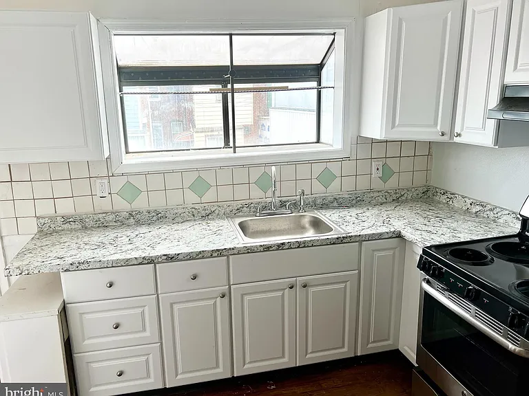 27 Sunshine Rd #1 — Photo 5