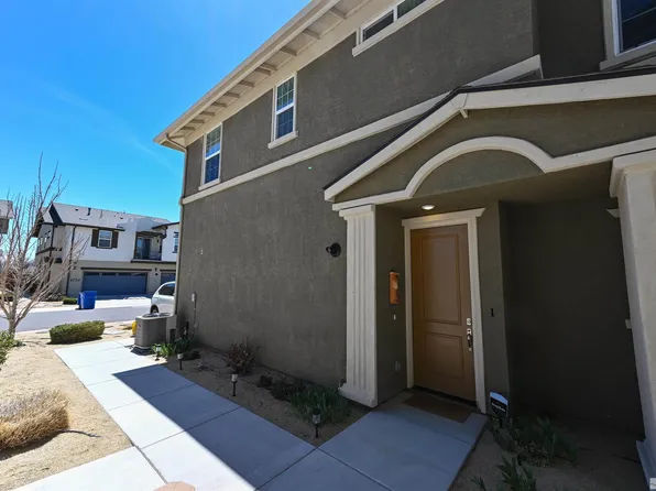 1252 Concho Trl #1, Gardnerville, NV 89410