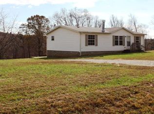 430 Brooks Ln, Glade Hill, VA 24092