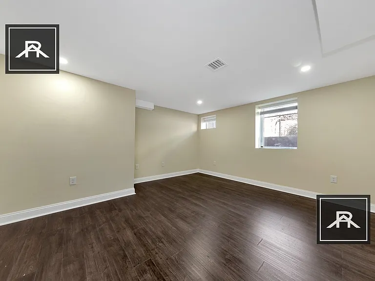 45 Wright Ave #1 — Photo 28