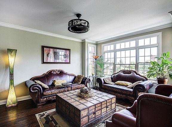 2nd image of 17958 Fountain Cir #0
