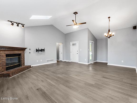 4th image of 3004 Morning Park Pl