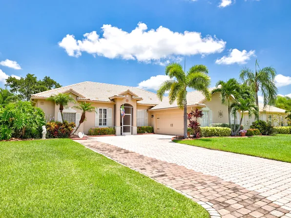 416 NW Canterbury Court, Port St Lucie, FL 34983