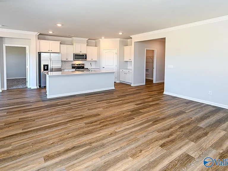175 Foundry St — Photo 6