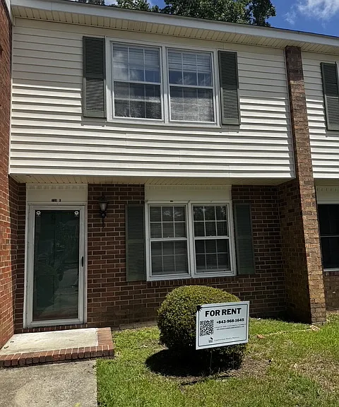 738F Coventry Ln — Photo 1