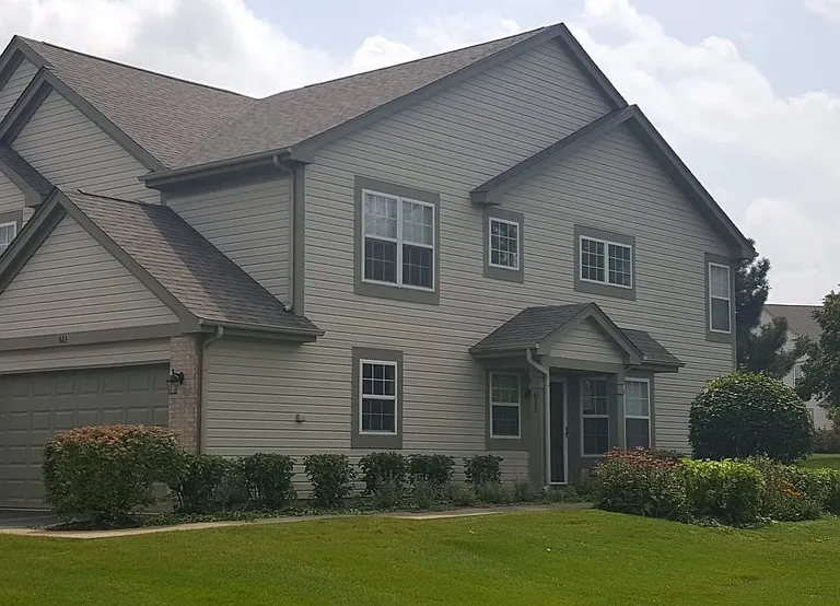 611 Arrowwood Ct — Photo 1