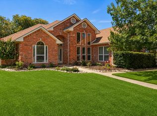 415 Valley View Ln, Krum, TX 76249