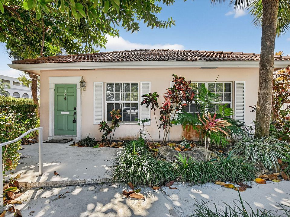 1st image of 770 E Camino Real #0010