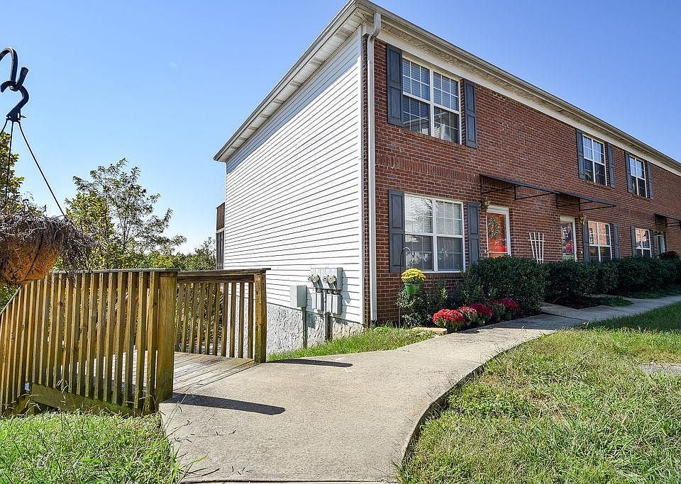 1st image of 2418 Executive Park Dr NW