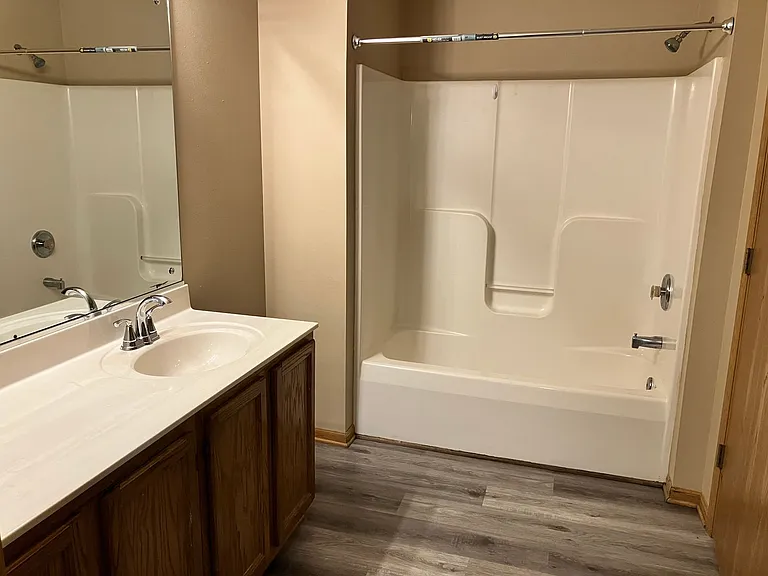 4 Unit at 5409-5415 45th Street. — Photo 10