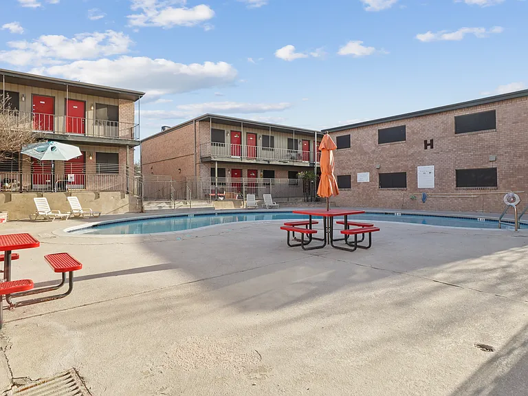 6945 Lone Cir #10 — Photo 12