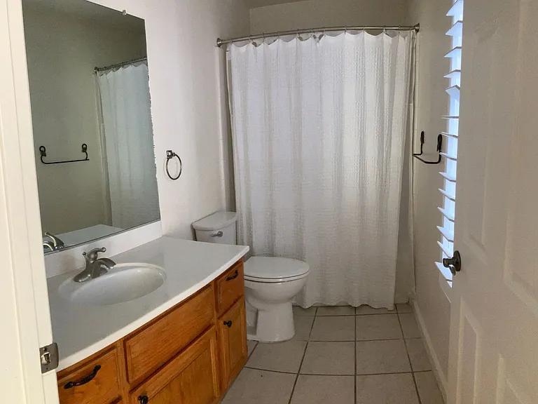 1855 Scenic Dr #F — Photo 12