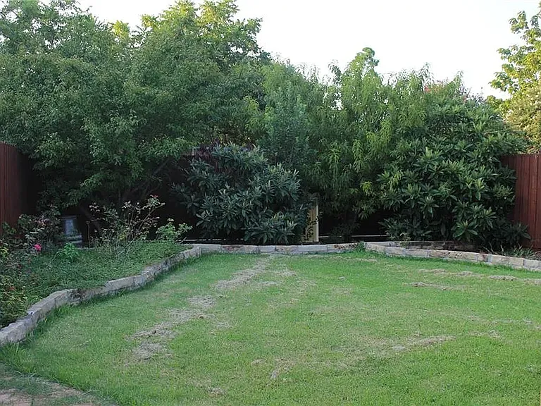 1025 Pleasant Valley Rd — Photo 17