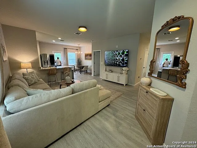 10419 Buescher Ln — Photo 9