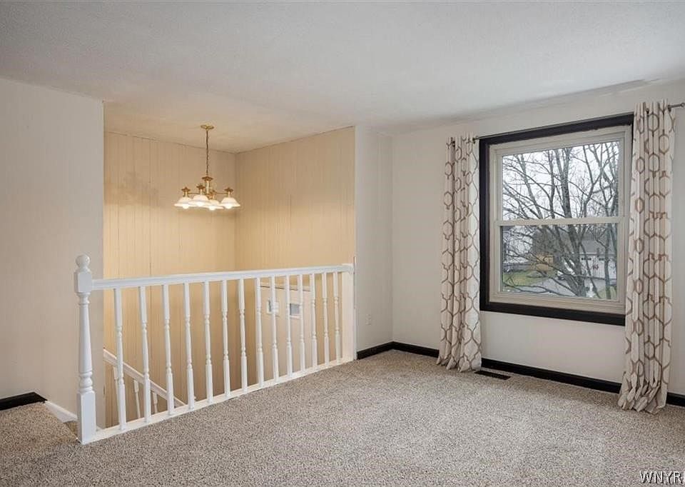 6573 Royal Pkwy S, Lockport, NY 14094 Zillow