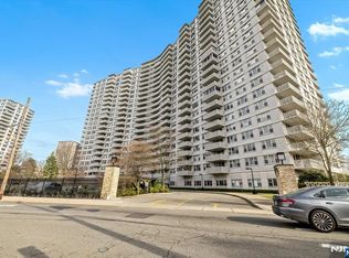 2000 Linwood Ave APT 14Y, Fort Lee, NJ 07024