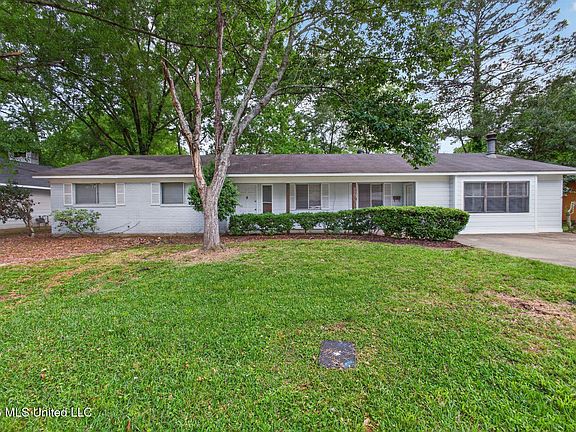 3rd image of 335 Allstate Dr