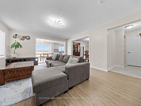 4th image of 355 Sweetclover Way