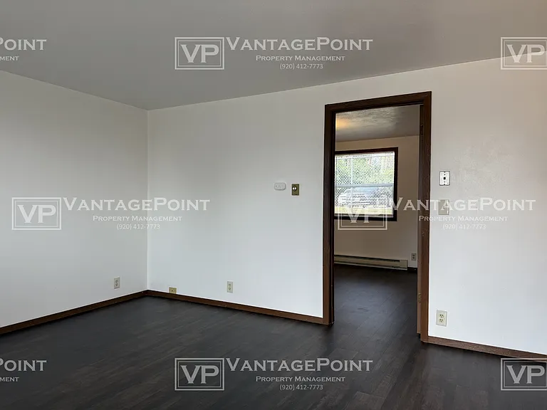 1914 Division St #13 — Photo 5