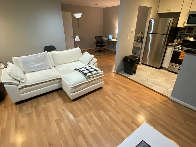 180 Talbott St — Photo 3