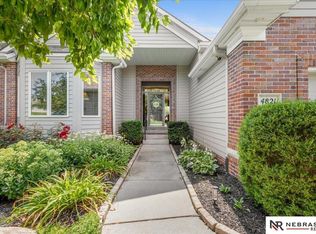 4821 Gleneagle Ct, Lincoln, NE 68526