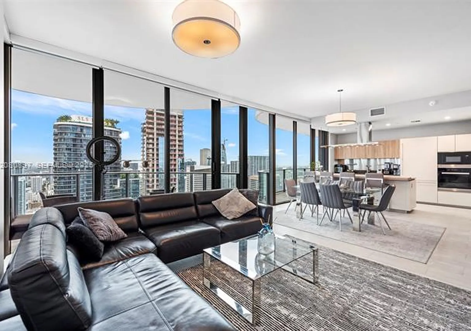 1000 Brickell Plz cu-PH5307, Miami, FL 33131 — Photo 1