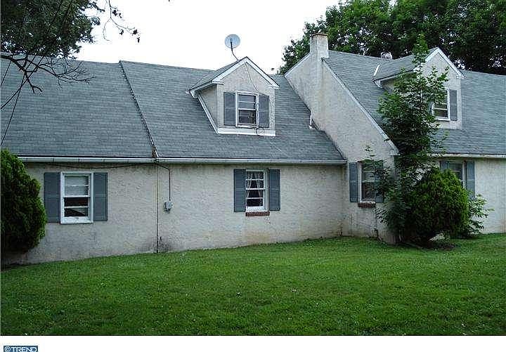 2nd image of 290B James Dr