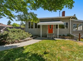 2139 SW 98th St, Seattle, WA 98106