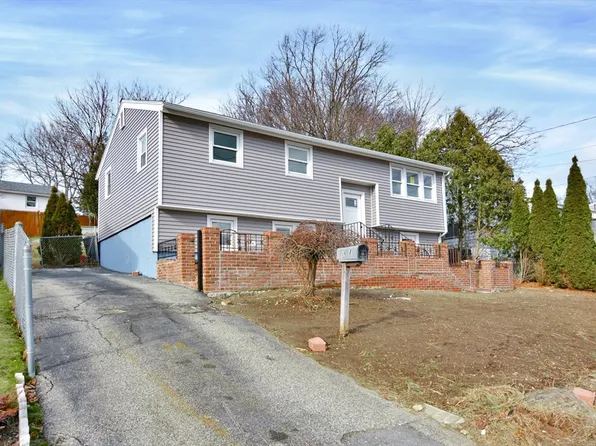 451 Douglas Rd, Lowell, MA 01852