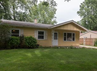 1910 E Country Squire Dr, Urbana, IL