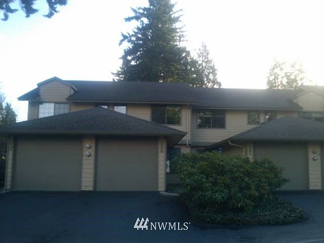 1st image of 3924 NW Fairway Lane #3-1