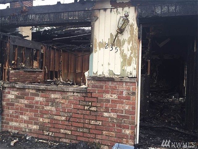 2nd image of 235 175th St S