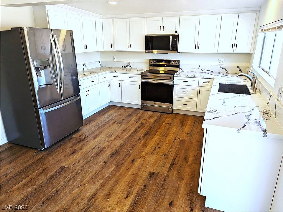 1st image of 4961 Newton Dr