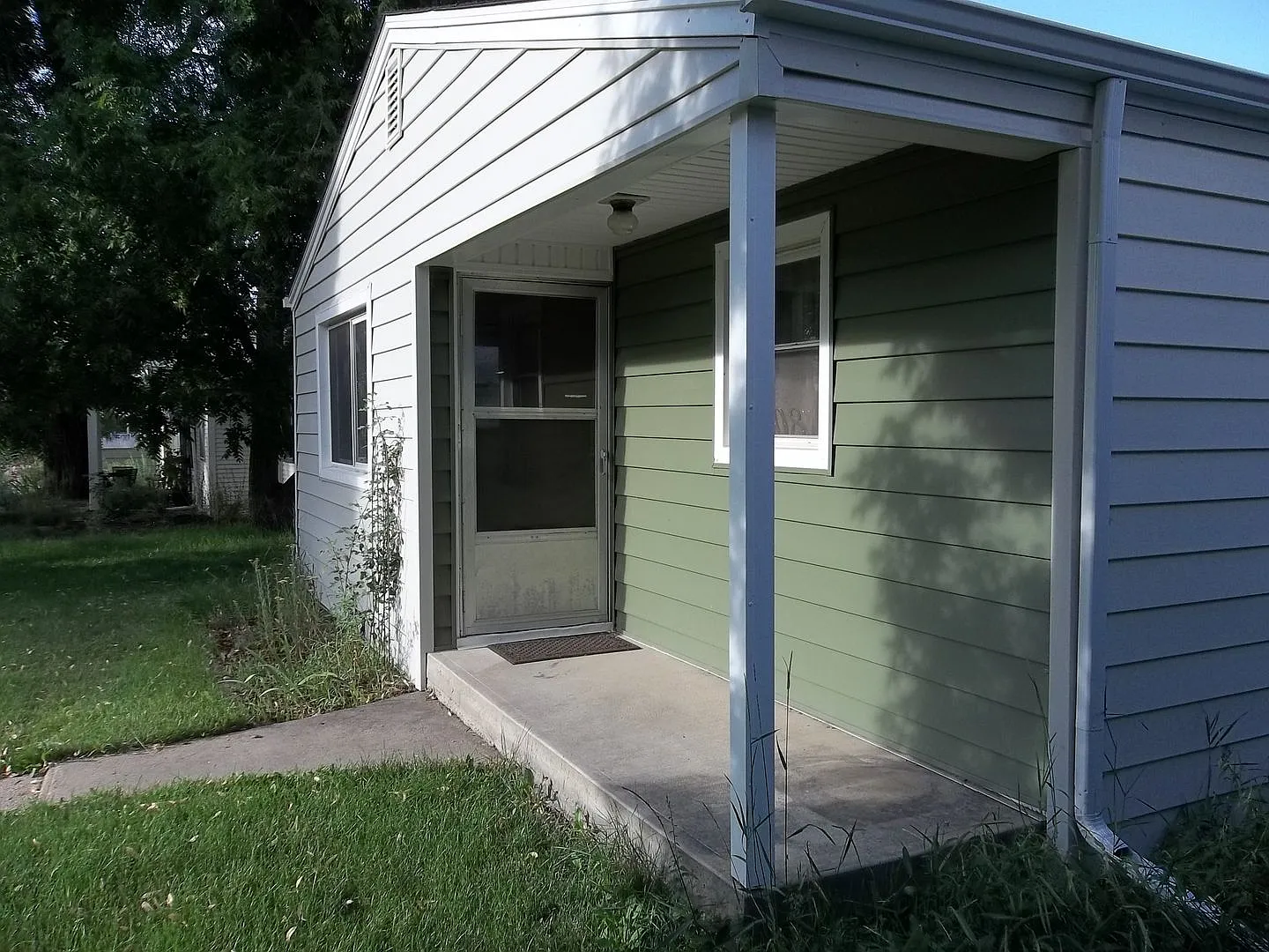 Enjoy $200 off Your First Month | Comfortable Living Just Minutes from Old Town — Photo 2