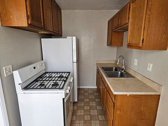 2nd image of 9630 Flower St #9638.5