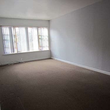 1st image of 123 Guerrero St APT 1