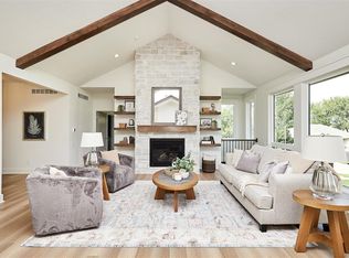 4925 162nd St, Urbandale, IA 50323