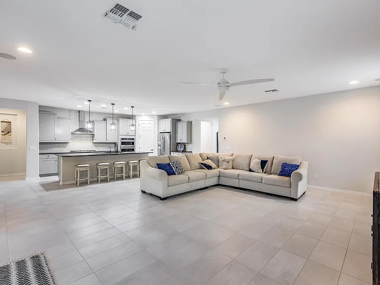 7308 W Tombstone Trl — Photo 38