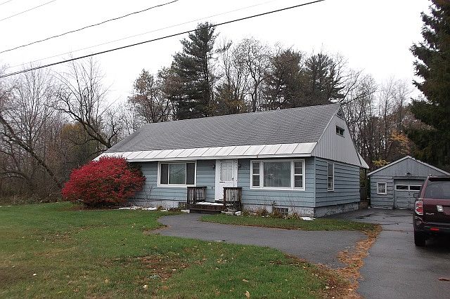 2nd image of 272 S Kingsboro Ave