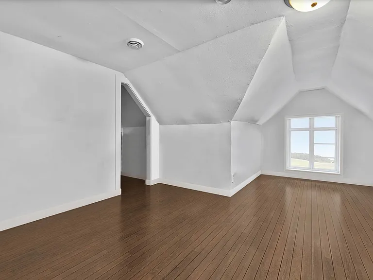 164 Washington St #4 — Photo 1
