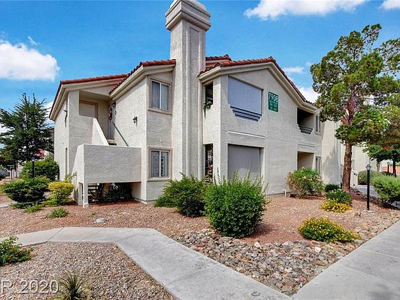 3rd image of 7908 Lago Vista Ln Unit 202