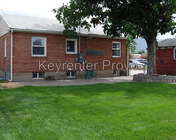 853 Memmo Dr #B — Photo 10