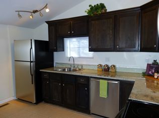9910 W 21st Ave, Lakewood, CO 80215